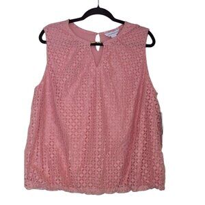 Sleeveless pink Textured Blouse Keyhole Back & Metal Accent By Liz Claiborne